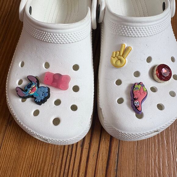 Crocs white classic slip on clog kids shoes SIZE 1 - Picture 2 of 6